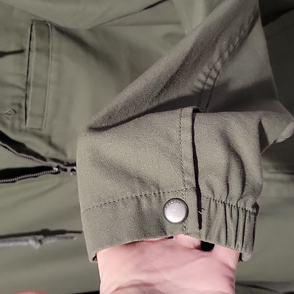 Volcom jacket - Picture 6 of 9